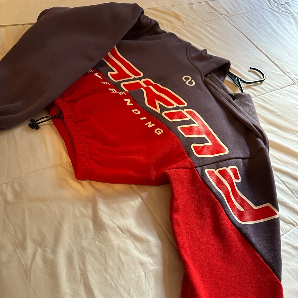 Sweater Size S - Picture 4 of 5